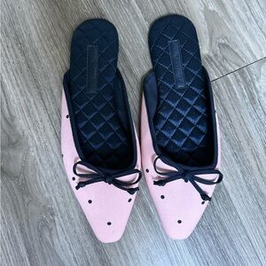 Banana Republic Pink and navy blue Polka Dot Slip-On Mule house slipper size 5-6